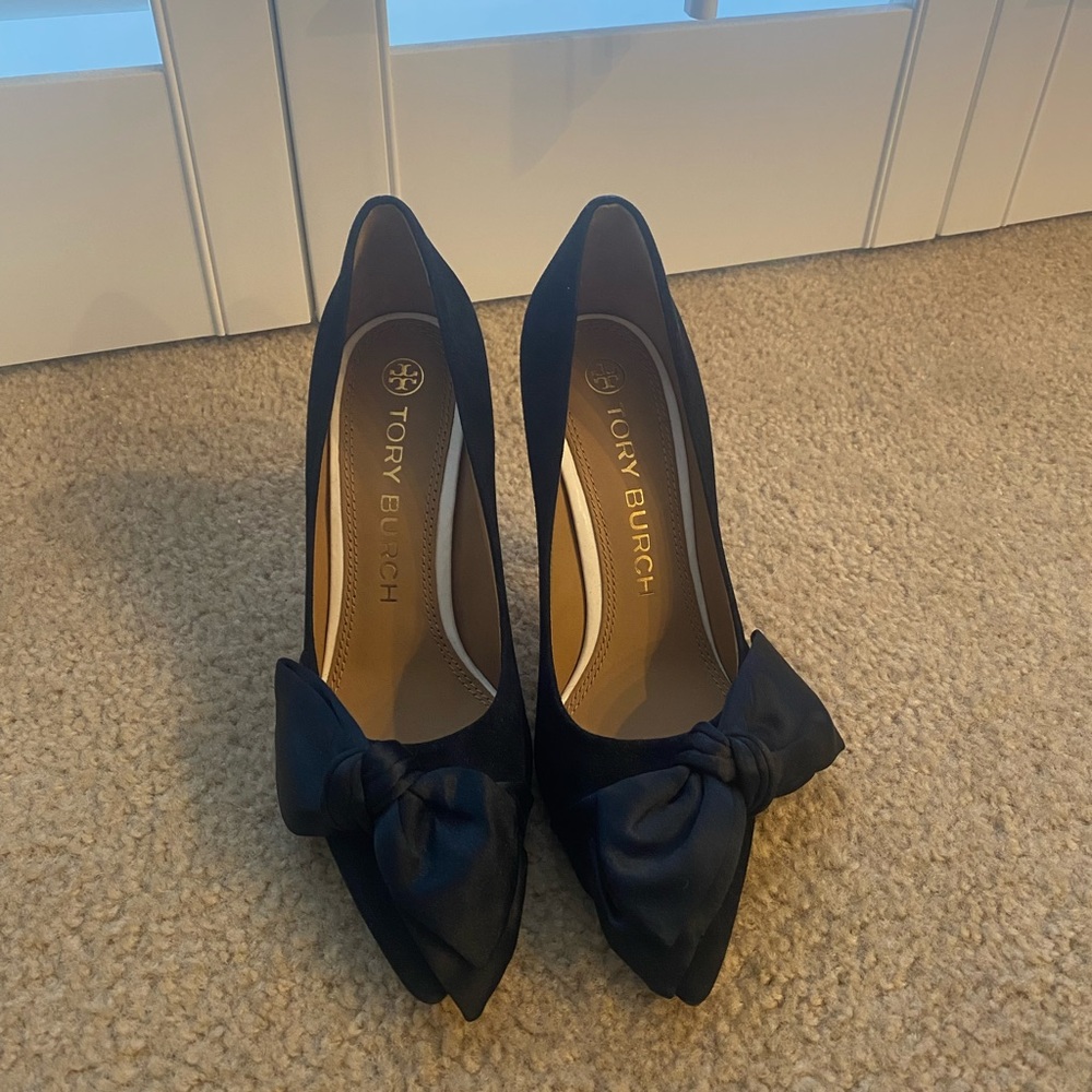 Tory Burch 110 MM Bow Pump